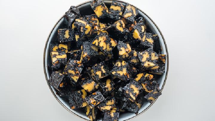 药流清宫后能吃阿胶粉么